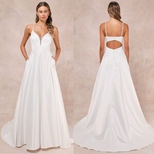 NWT Lulu’s Exceptional Passion Satin Cutout Maxi Wedding Dress Pockets Large